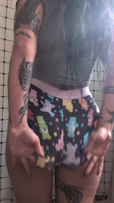 Would you jerk off with my dirty care bear panties? 😈