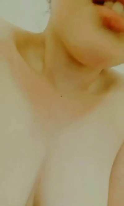 Wifey loves comments from Strangers