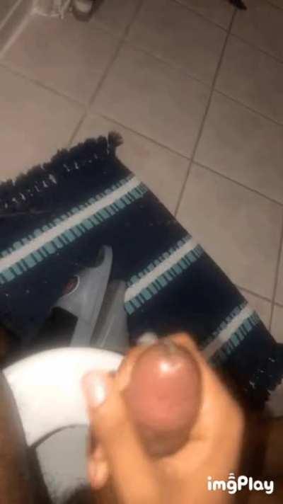 Who wants to milk this 18yr bbc next?