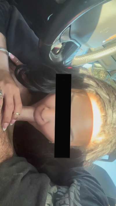 Takes the nut right down her throat