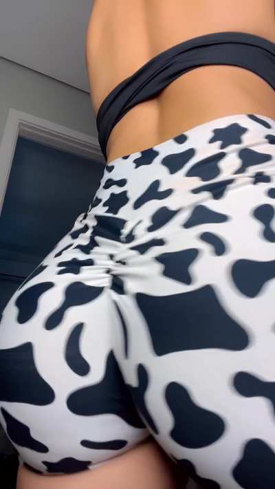 the type of clothing that I think is perfect for shaking your butt