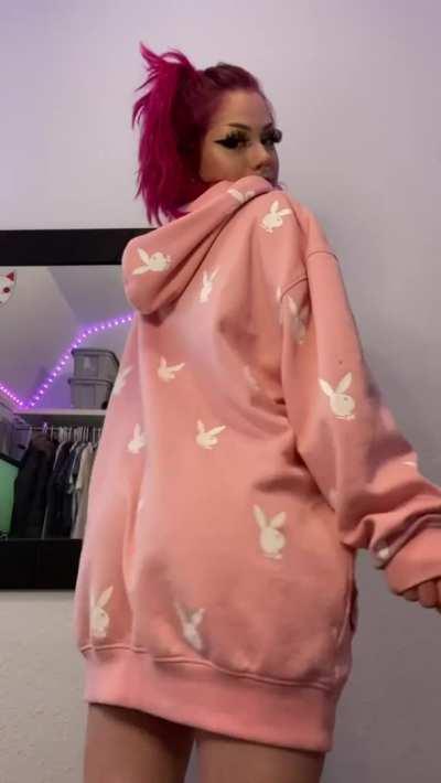 If you ever see me in this hoodie just know I’m probably naked underneath