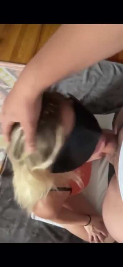 White girl loves sucking this Latino dick