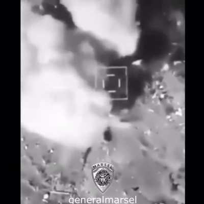 Ukrainian artillery strikes large group of Russian infantry. 