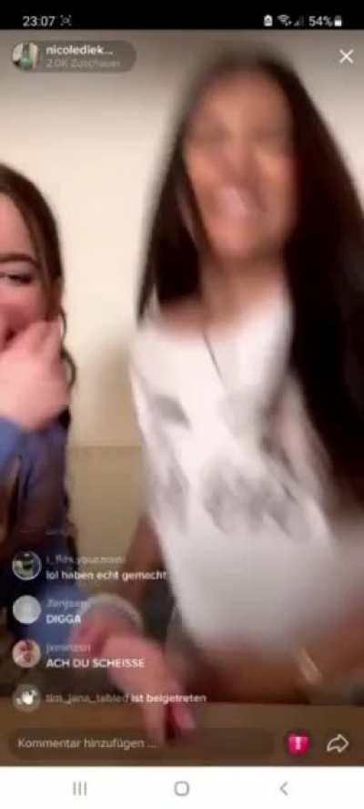 Nicole und Elisa zeigen 🍒 im live