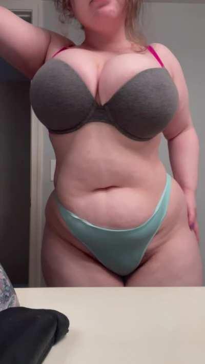 Hope you like chunky pale girlies