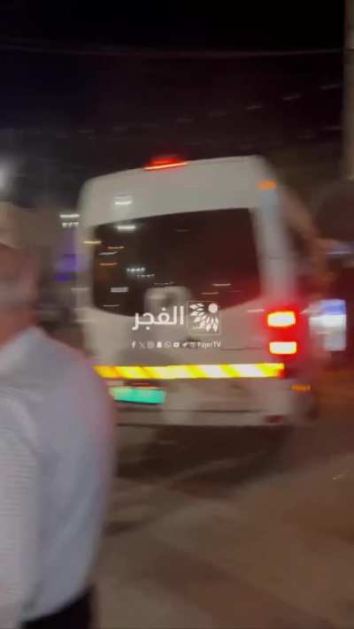Israeli army armored vehicles deliberately rammed a bus carrying Palestinian pilgrims in the city of Jenin, in the West Bank