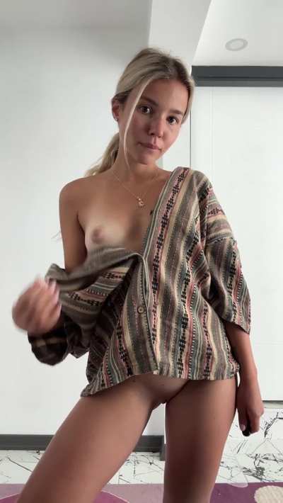 I'm so petite that Daddy can use me anywhere