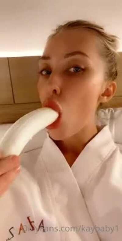 Her folder in the comments 😍💦