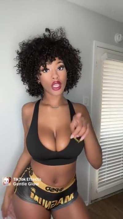 Melons 🍈🍈 🤤