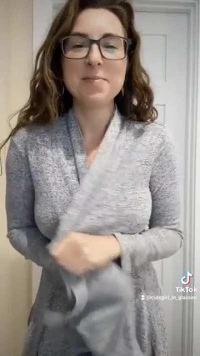 Watch this! @cutegirl_in_glasses