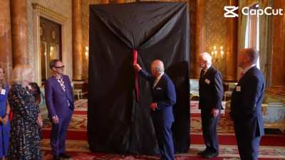 King Charles reveal meme