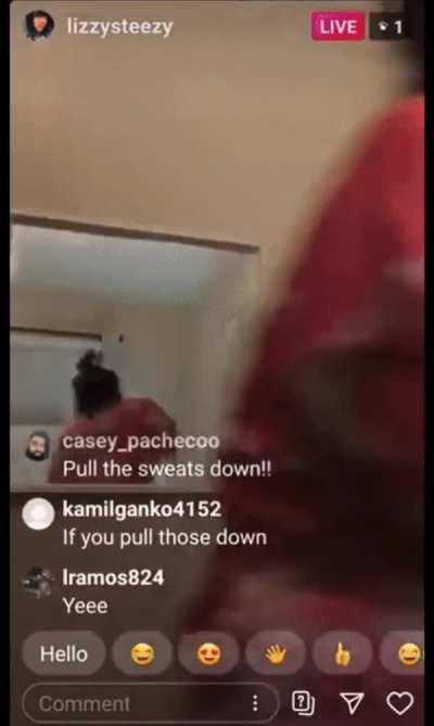 Full titty slip! The regret on her face after 😳…