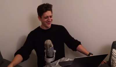 I’ve had this clip on my phone for over a year and Idk what to do with it