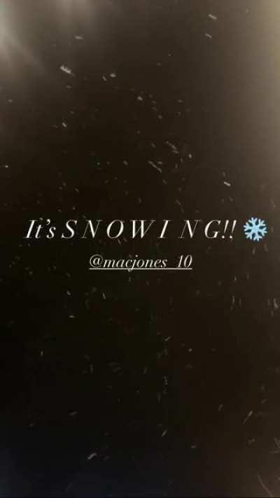 [Sophie Scott] Mac Jones excitedly barking at the snow 😂