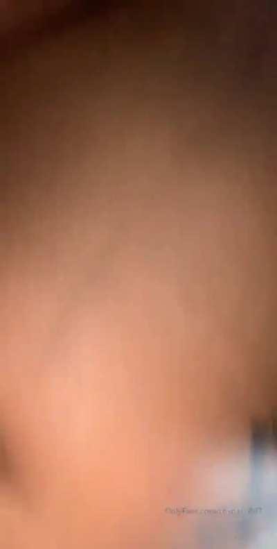 @thickassdaphne pussy out😻