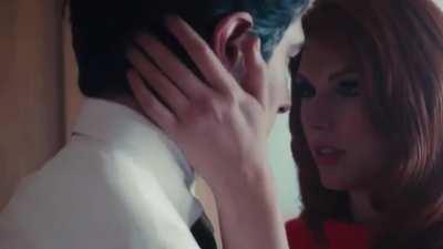 OMG TAYLOR IS HOT 🔥