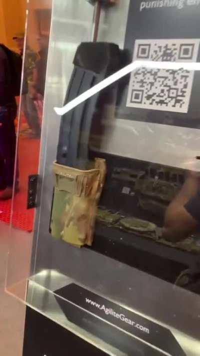 😳 I wish that was me and an F-35