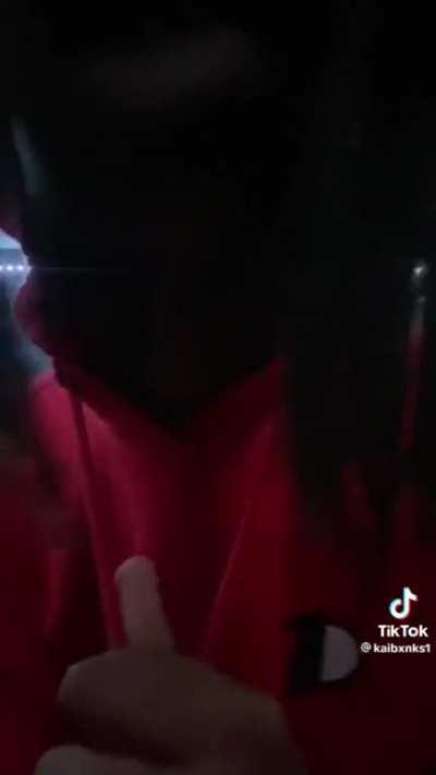 This nigga using his draws as a mask 😭