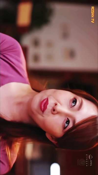 Yumi promises to be strip if she loses gambling in front of her husband's friend