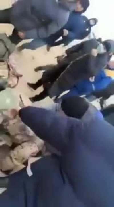 Это не военная форма Казахстана. Контекста нет