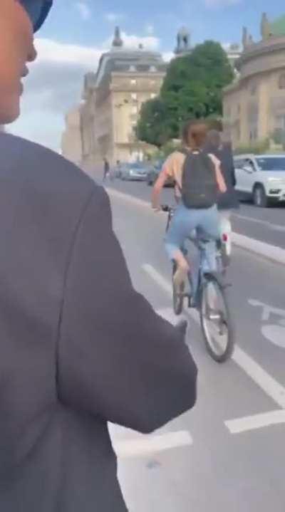 Even in overseas, Filipinos still like to blame others even if they are the ones at fault. Proud to be Pinoy!