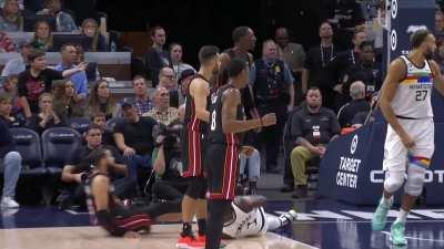 [Highlight] Gobert gets called for the loose ball foul after Edwards misses through contact, which upsets a Wolves commentator