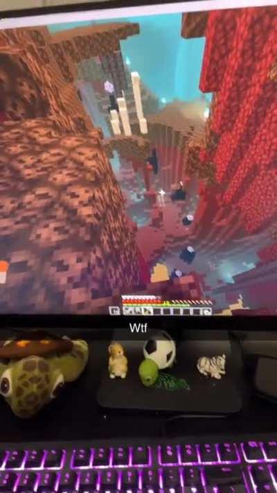 Ender dragon pillars in the nether on 1.19.2??? Can’t find anything about it online so I decided to post here