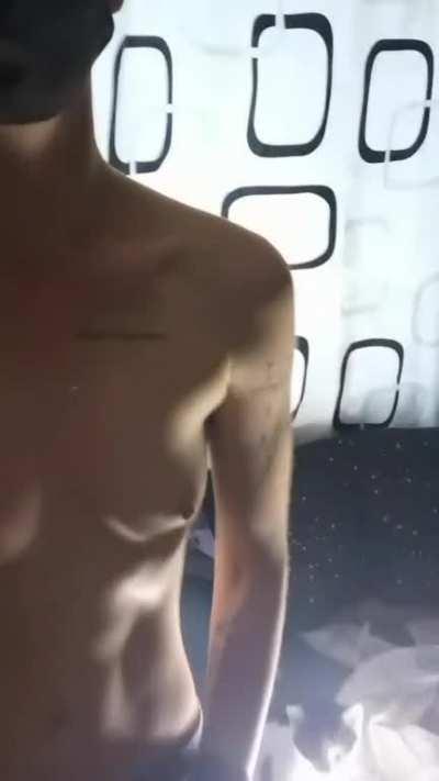 Love these shadows 😍 Please excuse the cat.