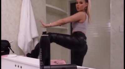 Talia shaking that ass