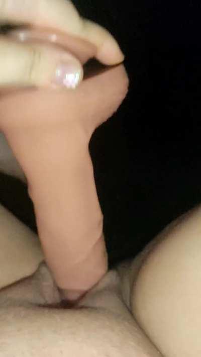 Feels so good when I'm so turned on I squirt all over myself 💦