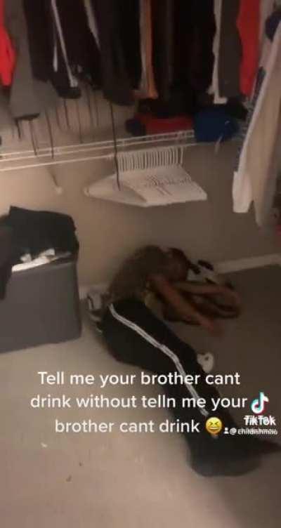 This how Bruce be when he drunk 😂