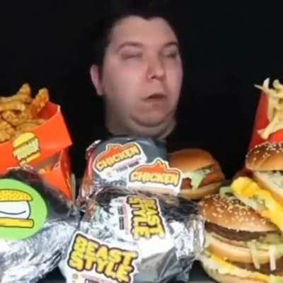 Mr BUST 🤤😫😫💦💦💦