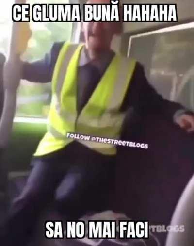 hahaha 😂 😂(ieste hilar) amuznt
