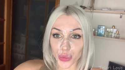 I think I look pretty :3