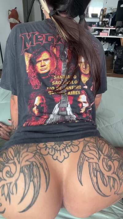 the perks of being a metalhead latina