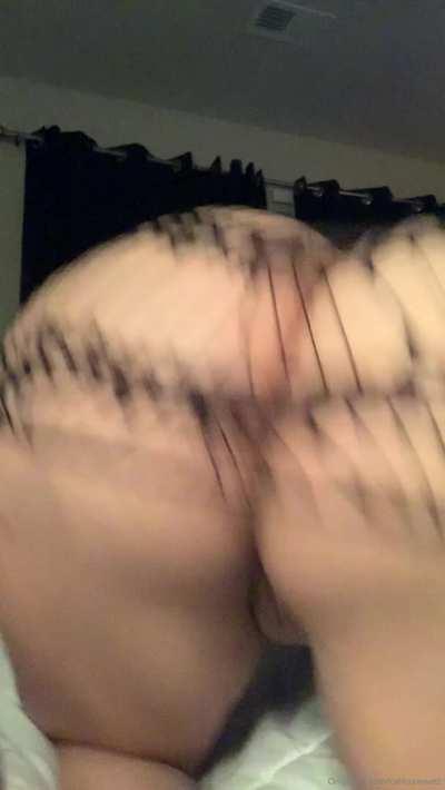 Cali💙 Her full, up to date OF content folder⬇️