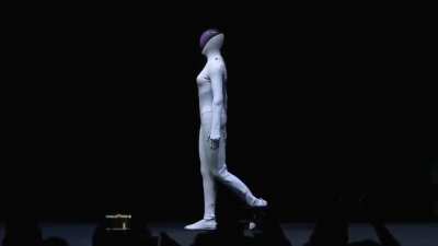 Xpeng's new humanoid/gynoid looks closer to the human form.