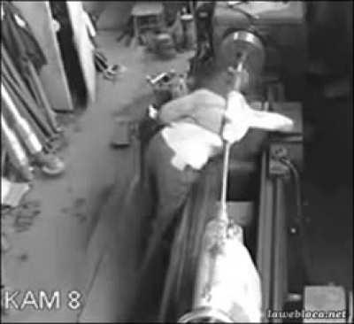 Touch a rotating machine loose shirt