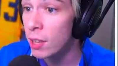 POV:vas a la farmacia con tu novia.