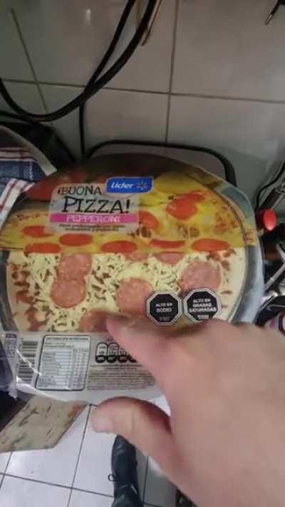 No se pongan conspiranoicos cuando cocinen. Also, 3 minutos a 190° en la freidora de aire por cuartos, queda joya.