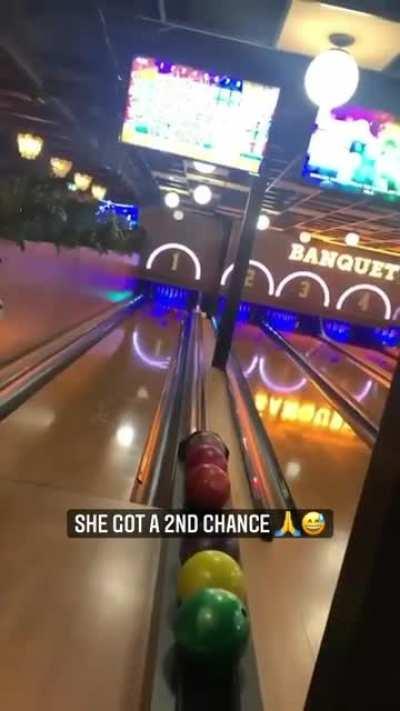HMC while I boomerang bowl