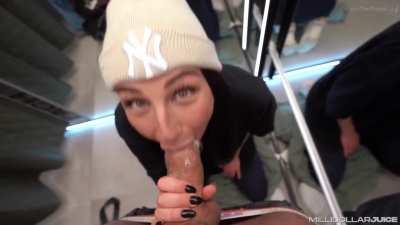 Fitting Room Deepthroat