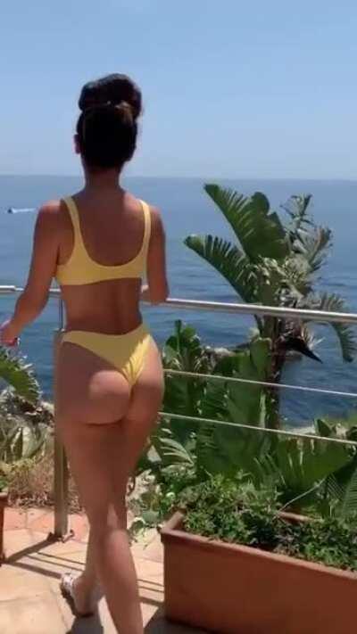 Bellator ring girl Mercedes Terrell