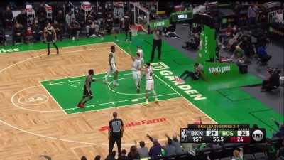 [Highlight] Harden with a great pass to KD under the basket who gets blocked and turns it over