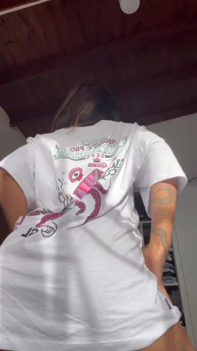 twerking without panties 