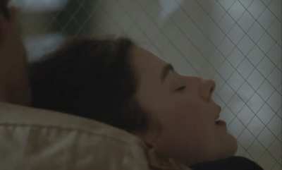 Thomasin McKenzie , Rough