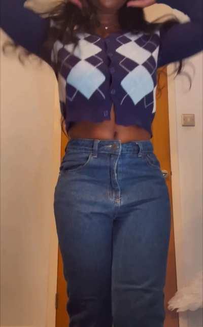 It’s sweater weather :)