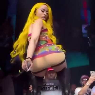 nothing pulling my tounge out that ass