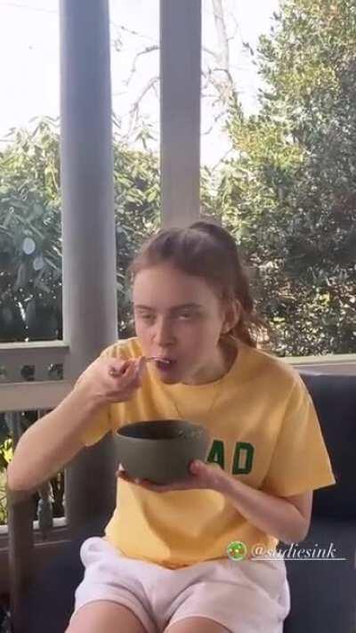 Avocado eating cutie 🥑